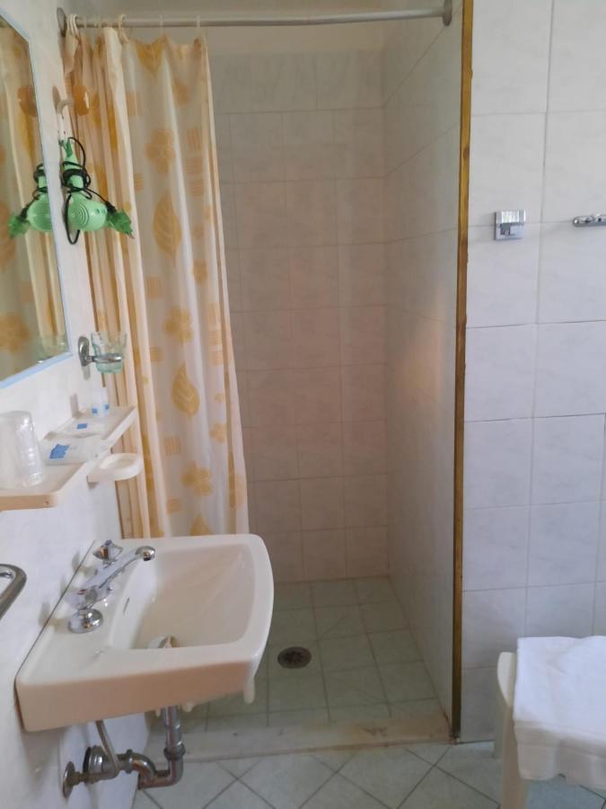 Hotel Villa Claudio Marina di Massa Eksteriør billede