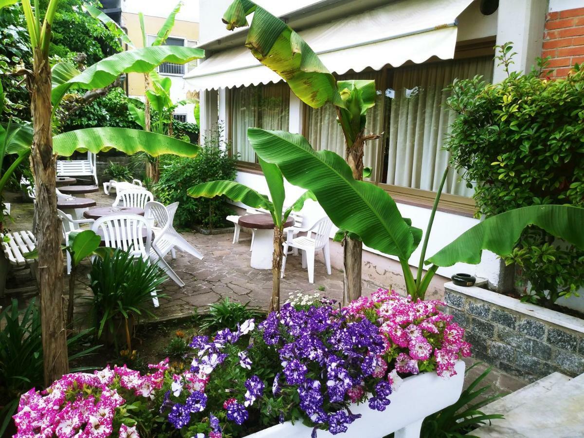 Hotel Villa Claudio Marina di Massa Eksteriør billede