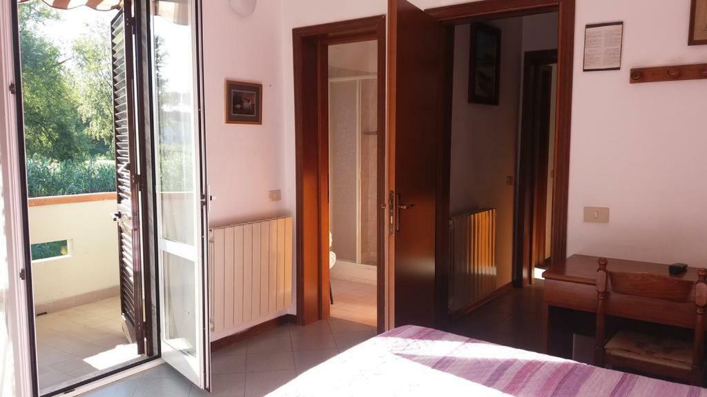 Hotel Villa Claudio Marina di Massa Eksteriør billede